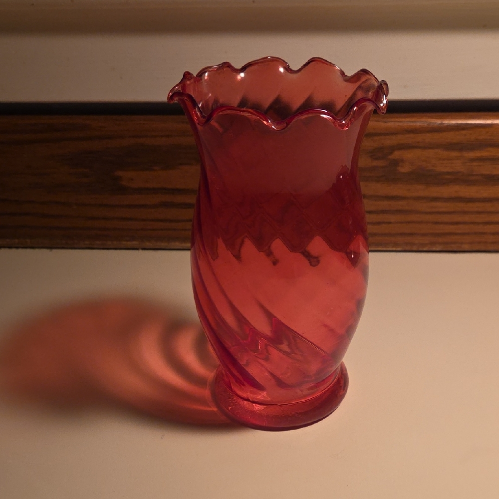 Fenton Pink Swirl Glass Vase